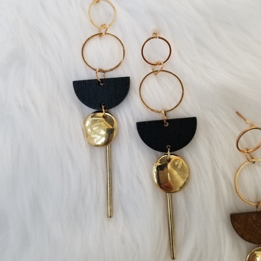 BOHO DANGLING EARRINGS - Picture 2 of 3